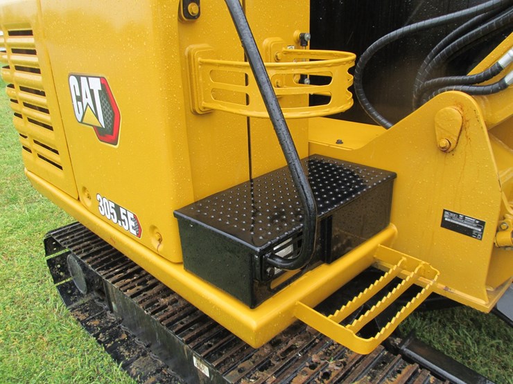 caterpillar-305.5-image-28
