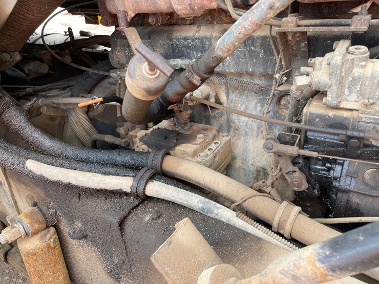 1995-mack-cl713-image-51