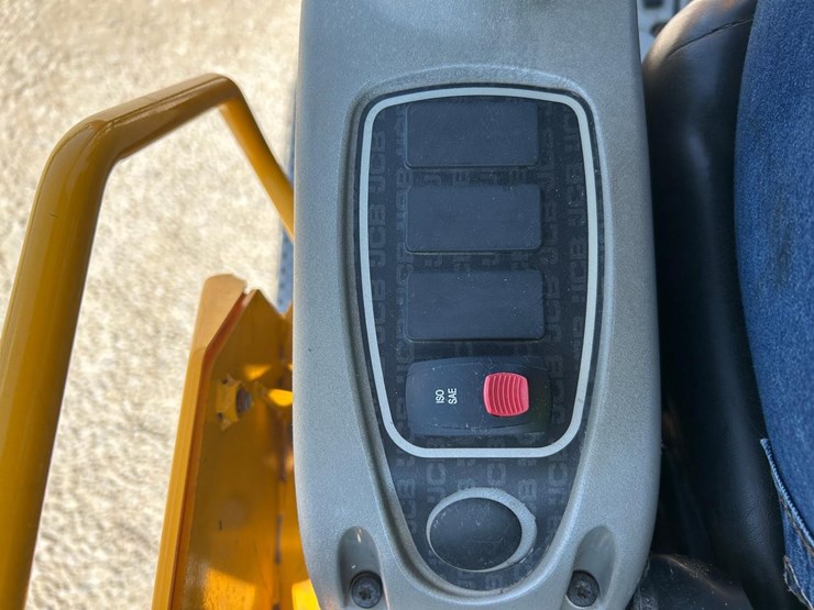 2021-jcb-35z-1-image-27