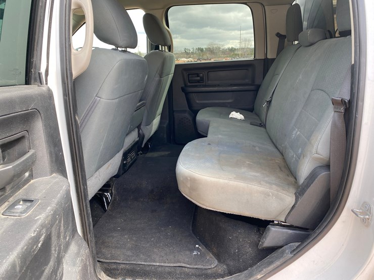 2018-dodge-ram-2500-image-36