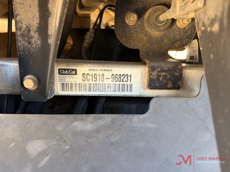 club-car-carryall-1700-image-11