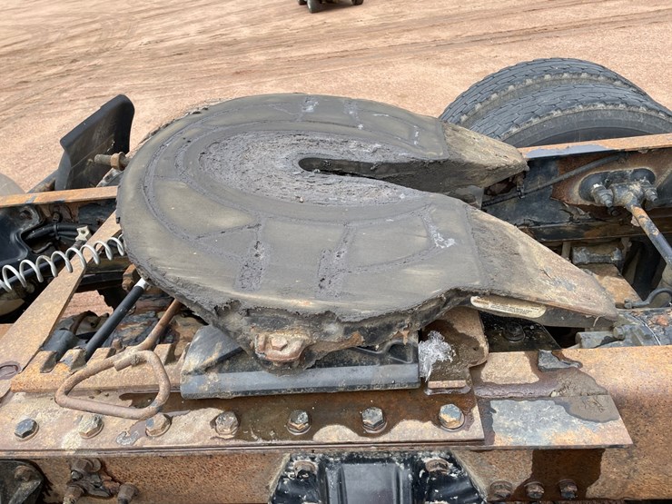 2016-kenworth-t680-image-16