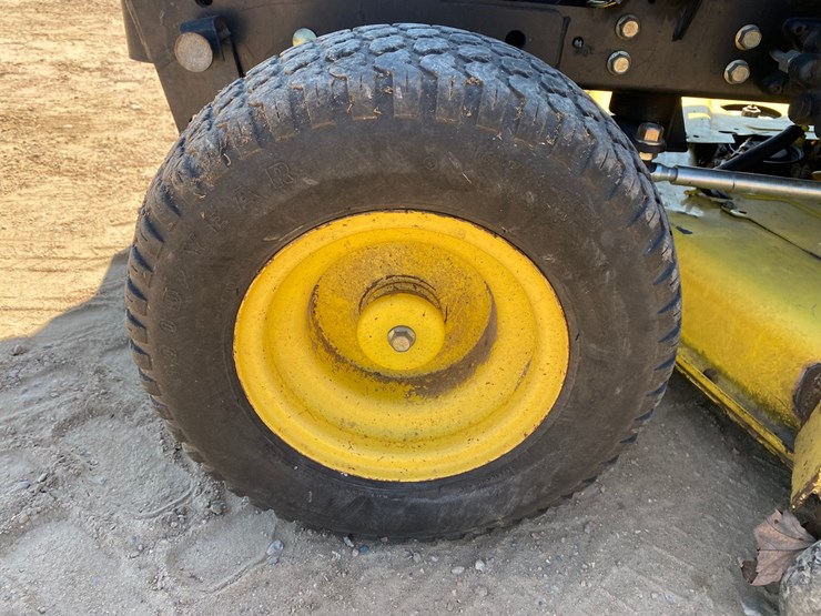 john-deere-425-image-9