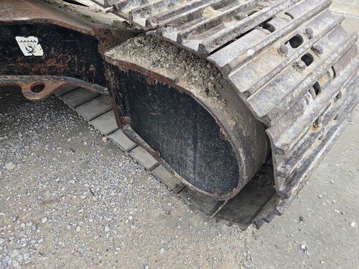 2014-deere-160g-lc-image-45