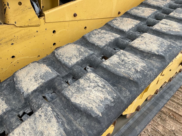 2019-caterpillar-299d2-xhp-image-16