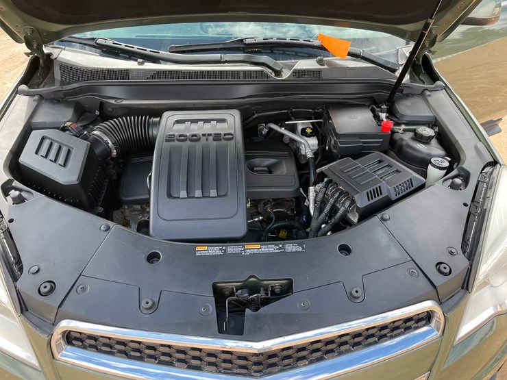 2015-chevrolet-equinox-lt-image-44