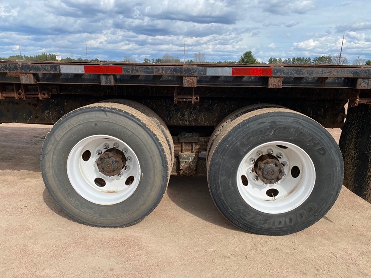 2003-international-7400-image-24