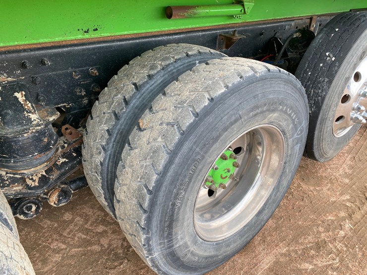 2015-kenworth-t800-image-29