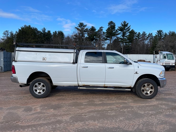 2014-dodge-ram-3500-image-6