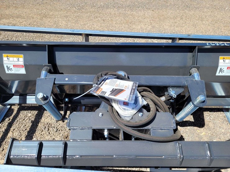 wolverine-db-15-84w-84-obstacle-avoidance-snow-pushing-machine-image-5