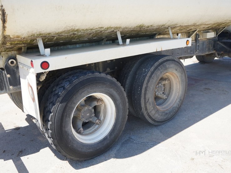 1985-mack-dm686s-image-15