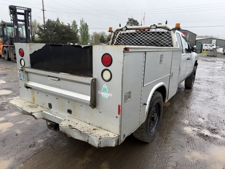 chevrolet-3500-image-4