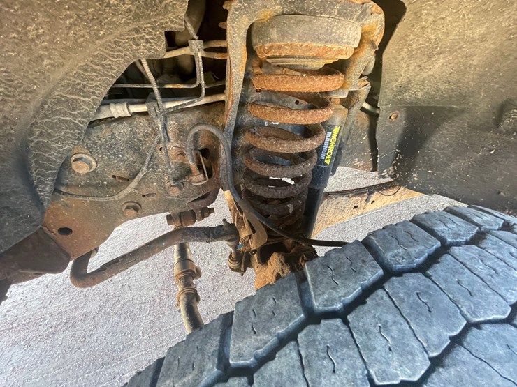 2012-ford-f550-image-12