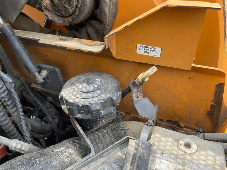 2012-case-tv380-image-30