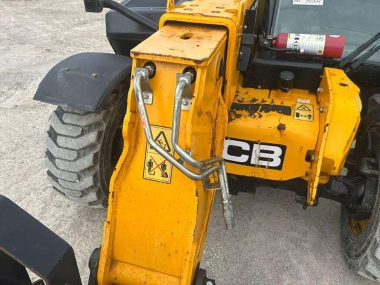 jcb-505-20-image-32