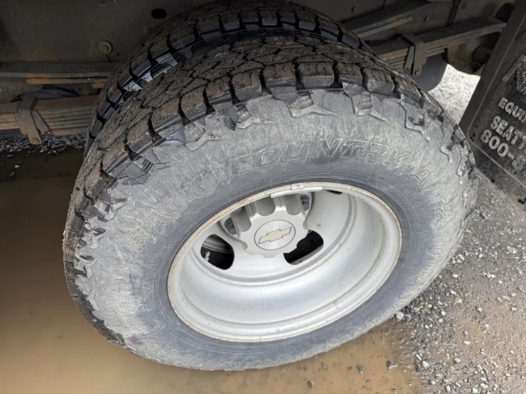 2006-chevrolet-silverado-3500-image-18