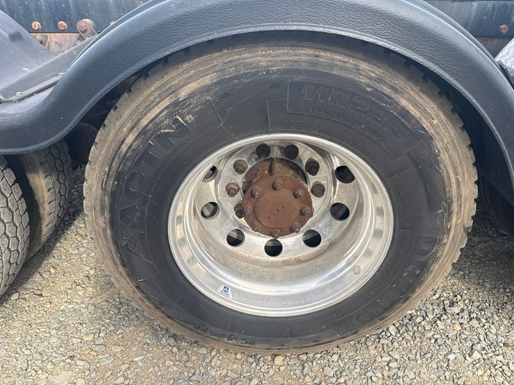 2007-mack-cl733-image-85