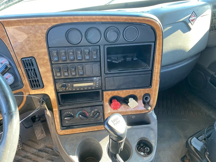 2008-international-prostar-image-35