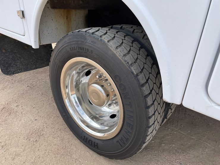 2012-ford-f450-image-19