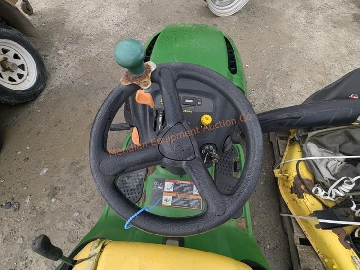 john-deere-l120-image-10