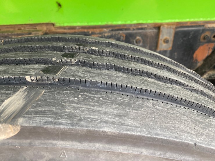 2015-kenworth-t800-image-16