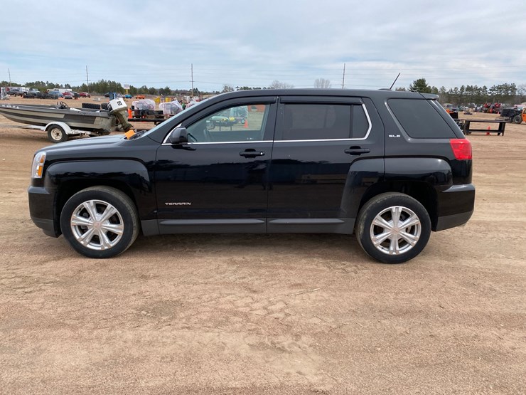 2017-gmc-terrain-sle-image-13