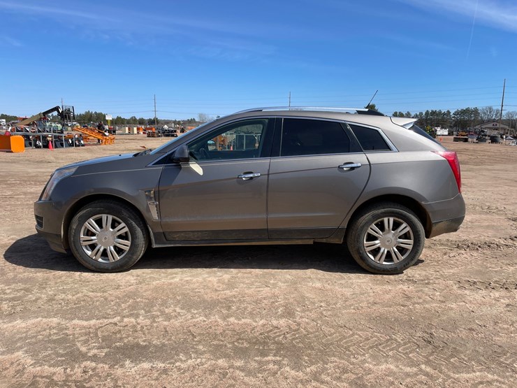 2011-cadillac-srx-image-2