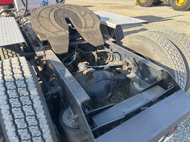 2006-kenworth-w900-image-21