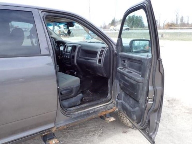 2014-ram-2500-hd-image-40