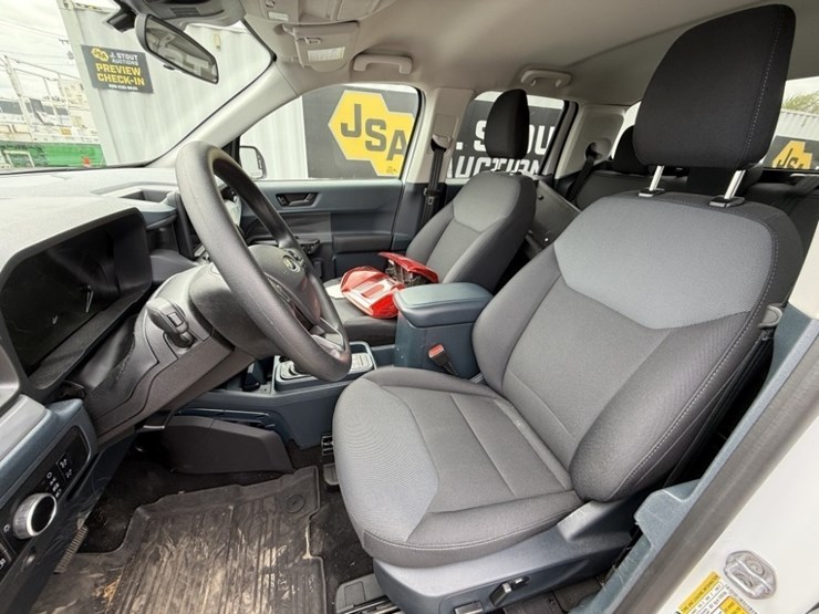 2024-ford-maverick-image-25