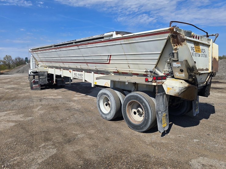 2000-red-river-live-bottom-image-13