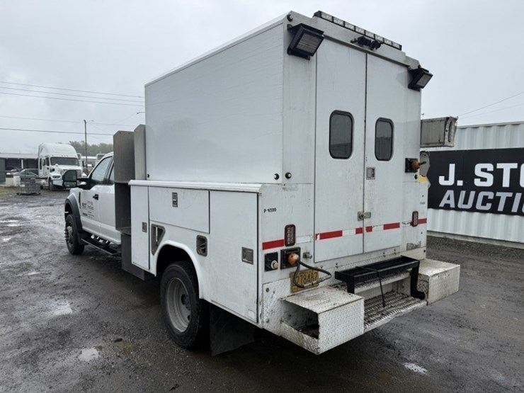 2017-ford-f550-sd-image-6