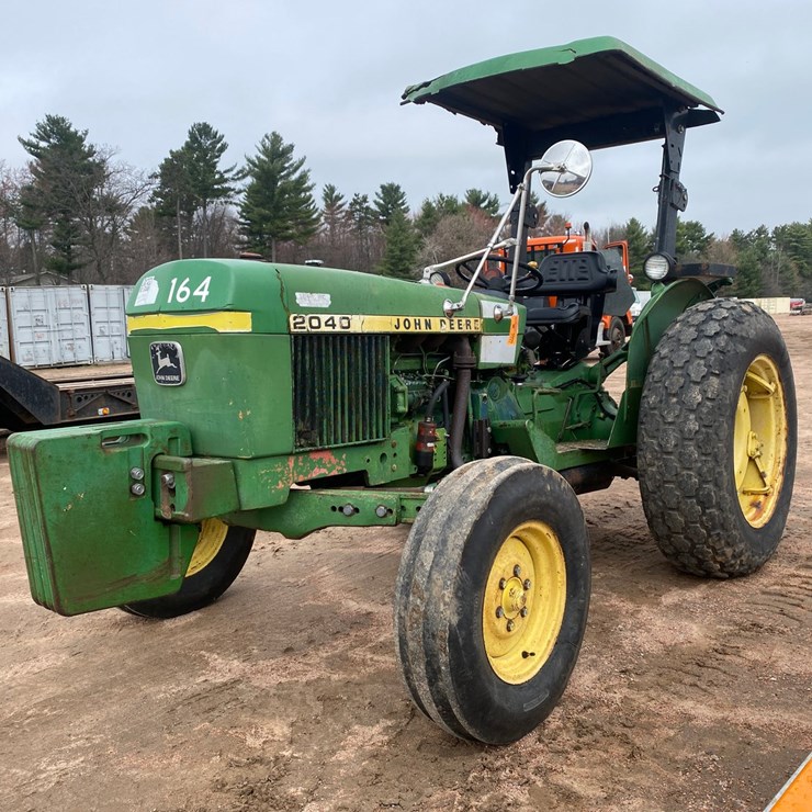 1980 JOHN DEERE 2040
