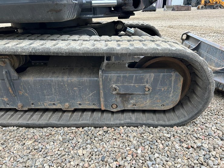 2019-case-cx57c-image-13