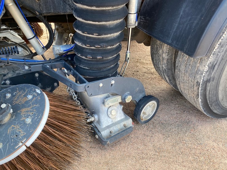 2007-freightliner-fc80-image-22