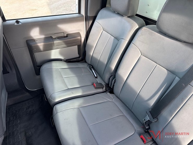 2016-ford-f550-xl-image-23