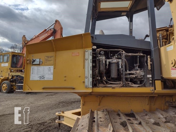 2013-deere-700k-lgp-image-44