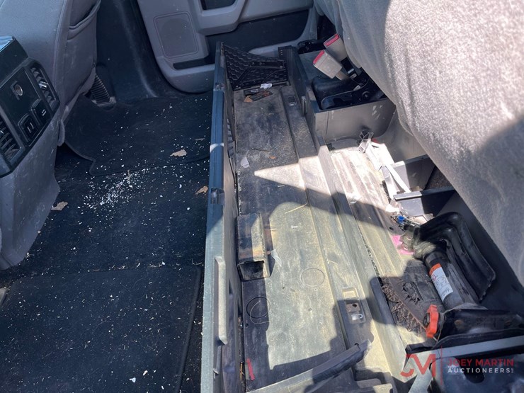 2019-ford-f250-xlt-image-14