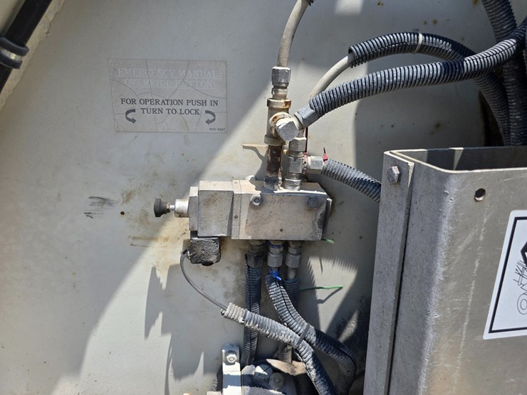 2000-red-river-live-bottom-image-65