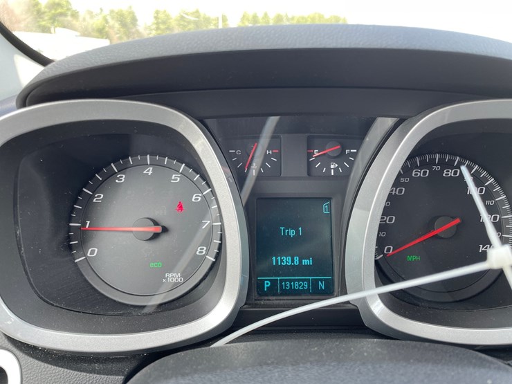 2011-chevrolet-equinox-image-38