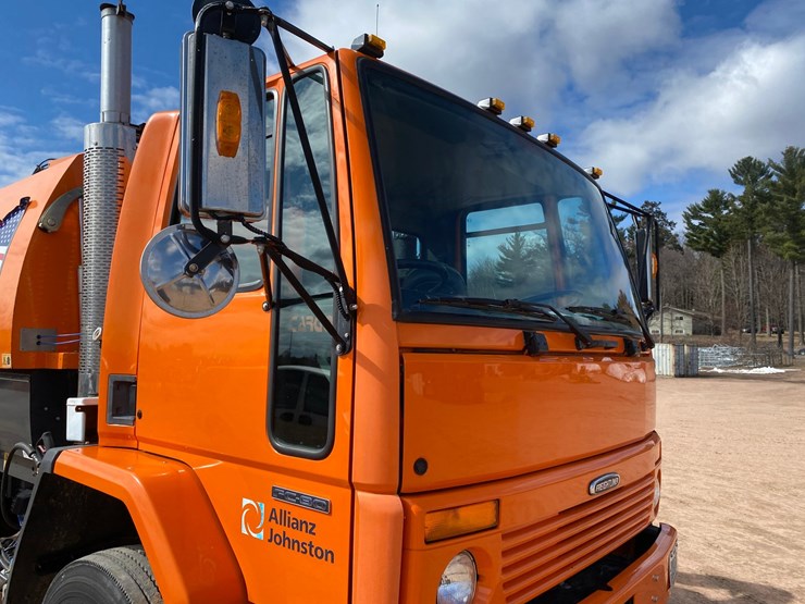 2007-freightliner-fc80-image-48