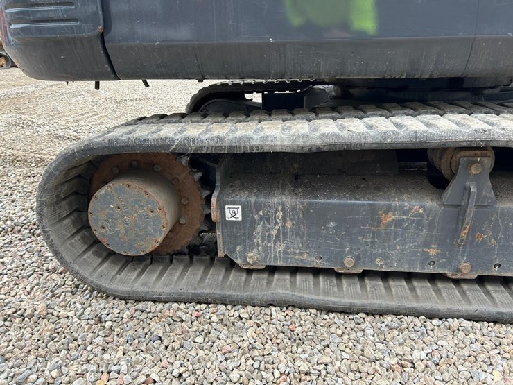 2019-case-cx57c-image-12