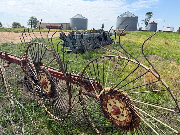 #46931-•-rossi-rt79-hay-rake-image-31
