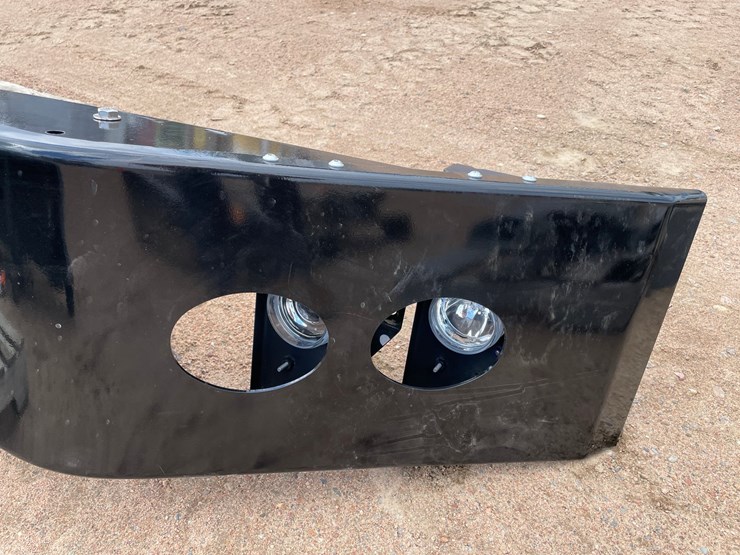 freightliner-108sd-image-9