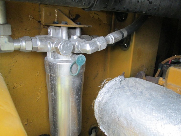 caterpillar-305.5-image-23