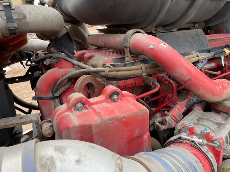 2016-kenworth-t660-image-44