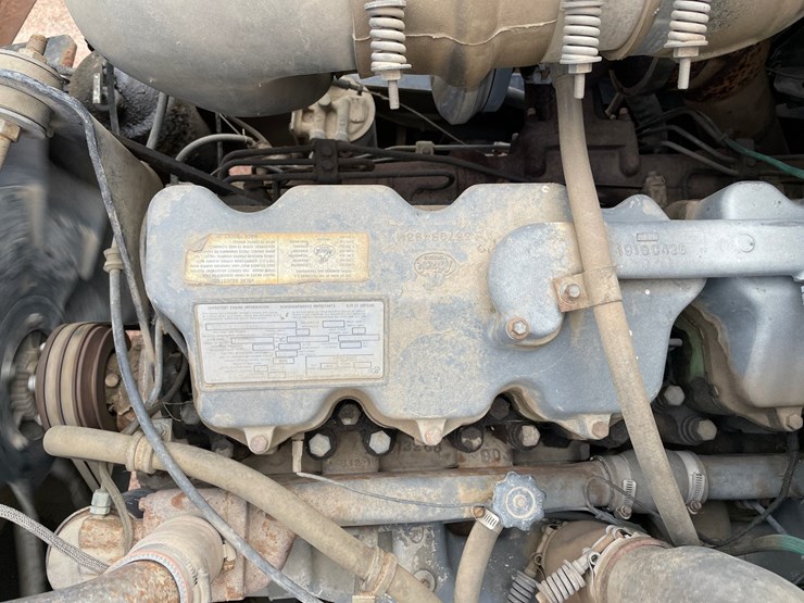 1990-mack-dm690s-image-30