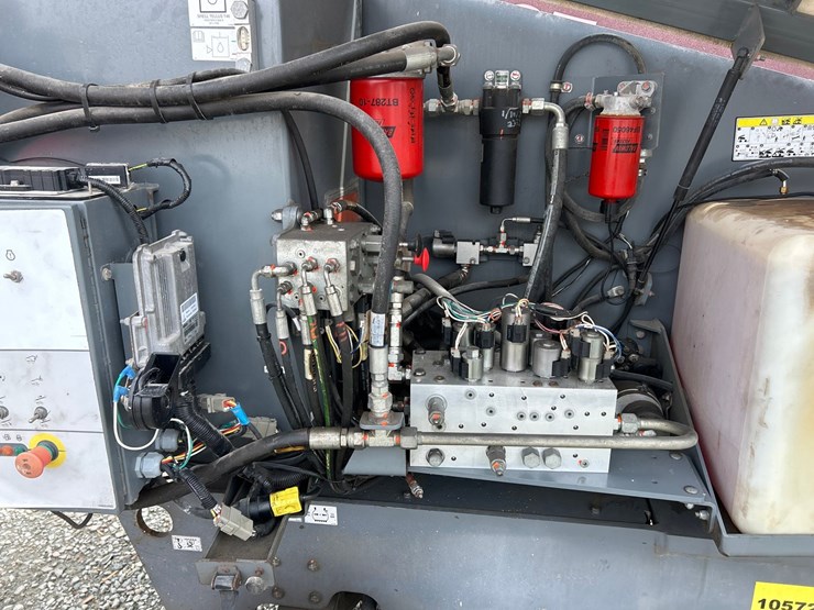 2017-skyjack-sj40t-image-27