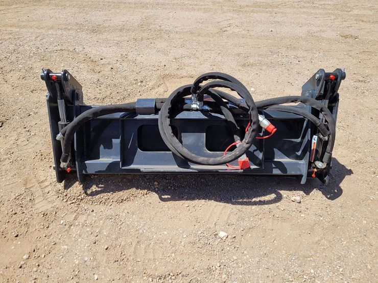 wolverine-mcb-11-48w-mini-skid-steer-combination-bucket-image-4