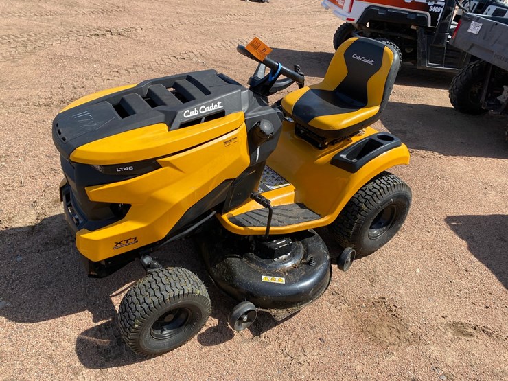 #1119-•-2022-cub-cadet-lt46-riding-lawn-mower-image-32